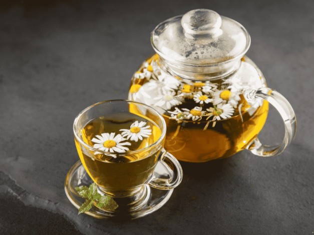 benefits of chamomile tea for skin